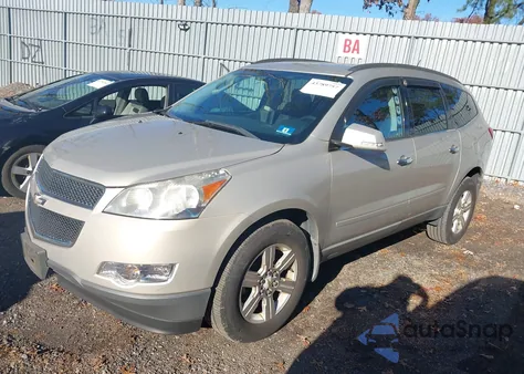 2010 Chevrolet Traverse Lt z USA, uszkodzony, nr VIN 1GNLRFED8AJ224217
